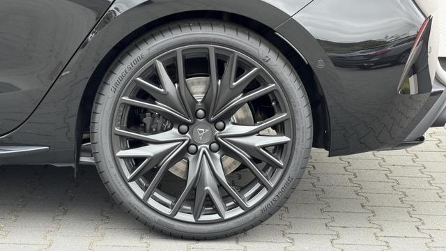 Cupra Leon VZ 2,0 TSI DSG 221KW 