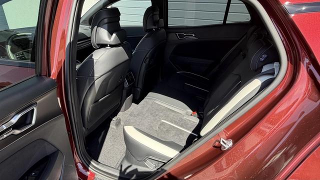 Kia Sportage GT-Line 1,6 CRDi DCT7 MHEV 48V 100KW MJ27 