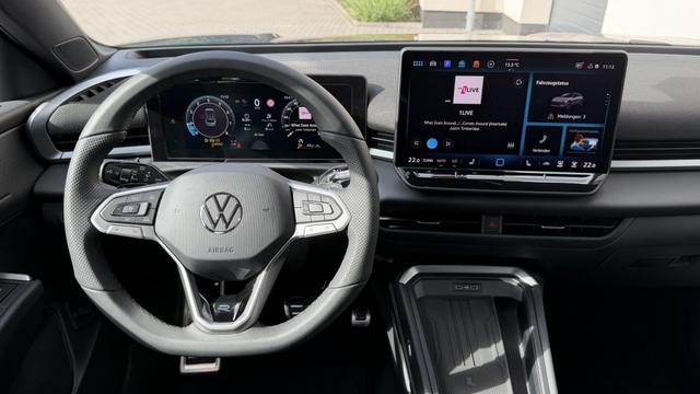 Volkswagen T-Roc R-Line 1.5 eTSI DSG 110KW Winterpaket 