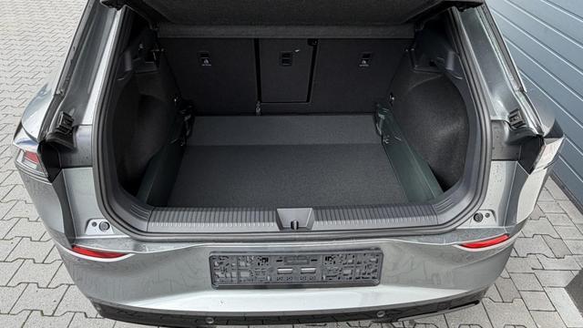 Volkswagen T-Roc R-Line 1.5 eTSI DSG 110KW Winterpaket 