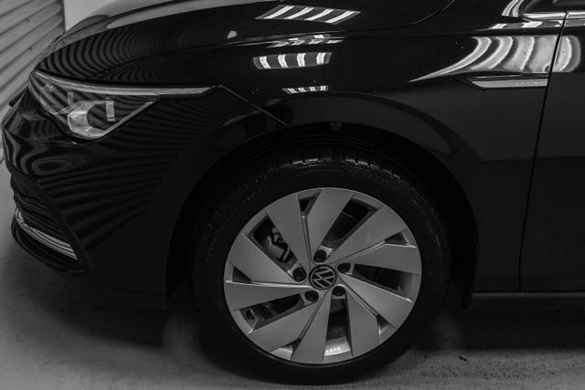 Volkswagen Golf VIII 2,0 TDI DSG Style - LAGER 