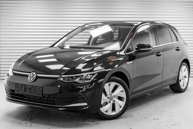 Volkswagen Golf VIII 1,5 eTSI DSG Style - LAGER 