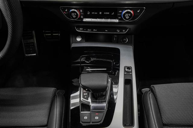 Audi Q5 40 TFSI quattro S-tronic S-Line Matrix-LED, Navi High - LAGER 