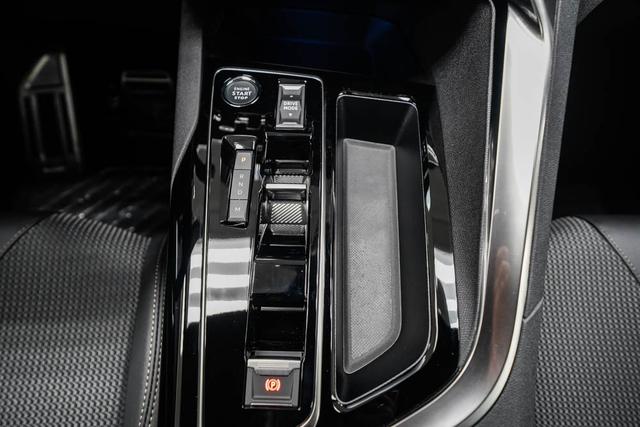 Peugeot 5008 1,2 Puretech EAT8 GT - LAGER 