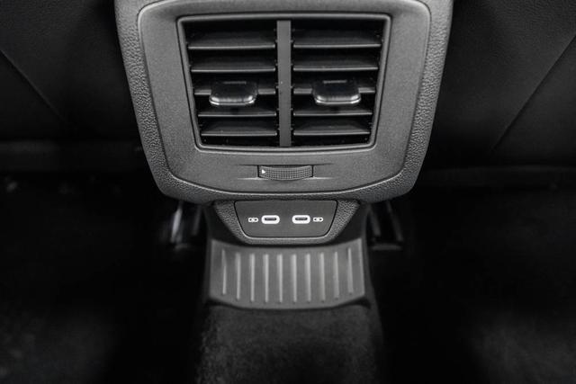 Volkswagen T-Roc 1,5 TSI DSG R-Line - LAGER 