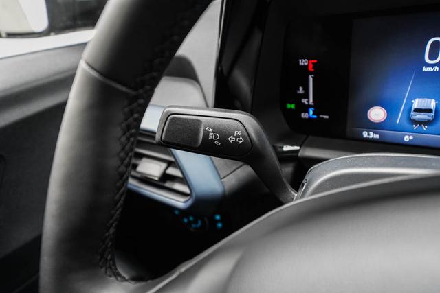 Ford Tourneo Courier 1,0 EcoBoost Automatik Act -LAG. 