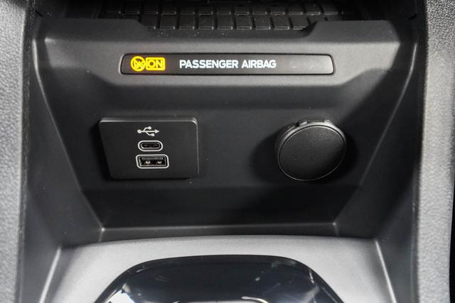 Ford Tourneo Courier 1,0 EcoBoost Automatik Act -LAG. 