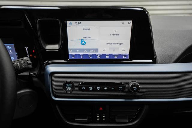 Ford Tourneo Courier 1,0 EcoBoost Automatik Act -LAG. 