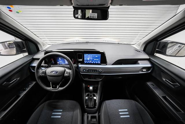 Ford Tourneo Courier 1,0 EcoBoost Automatik Act -LAG. 