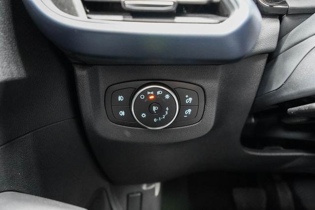 Ford Tourneo Courier 1,0 EcoBoost Automatik Act -LAG. 