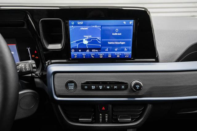 Ford Tourneo Courier 1,0 EcoBoost Automatik Act -LAG. 