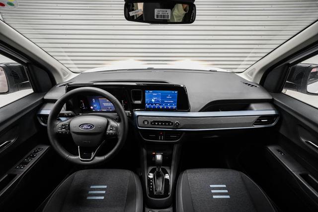 Tourneo Courier 1,0 EcoBoost Automatik Act -LAG. 