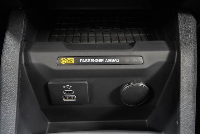 Tourneo Courier 1,0 EcoBoost Automatik Act -LAG. 