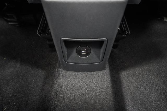 Tourneo Courier 1,0 EcoBoost Automatik Act -LAG. 