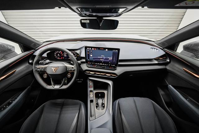 Cupra Terramar 1,5 eTSI DSG - LAGER 