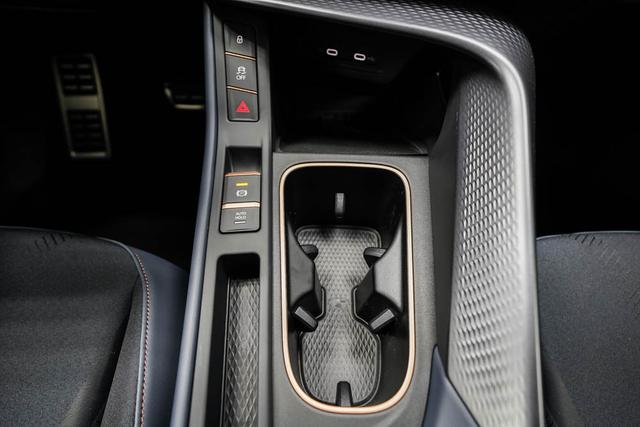 Cupra Terramar 1,5 eTSI DSG - LAGER 