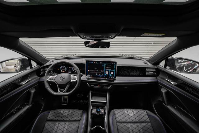 Volkswagen Tiguan 2,0 TDI DSG 4Motion R-Line - LAGER -LAG. 