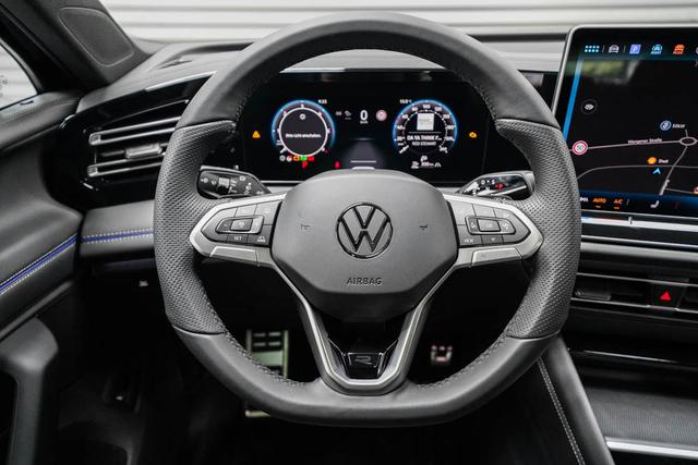 Volkswagen Tiguan 2,0 TDI DSG 4Motion R-Line - LAGER -LAG. 