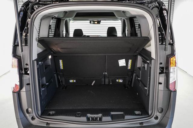 Ford Tourneo Courier 1,0 EcoBoost Automatik Act -LAG. 