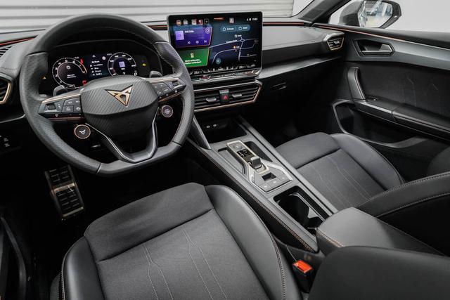 Cupra Leon Sportstourer ST 1,5 eTSI DSG Kombi - LAGER 