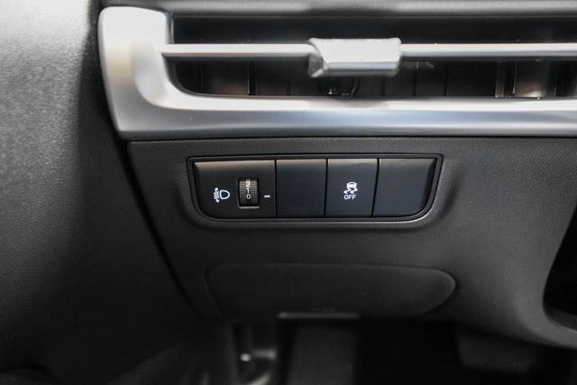 Hyundai TUCSON 1,6 T-GDI 2WD DCT MHEV Essential - -LAG. 