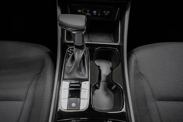 Hyundai TUCSON 1,6 T-GDI 2WD DCT MHEV Essential - -LAG. 