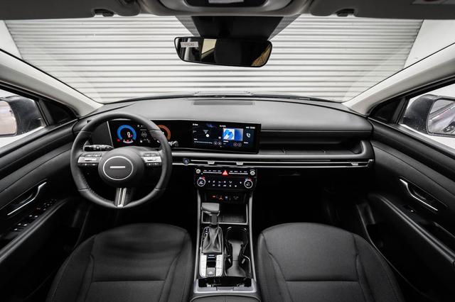 Hyundai TUCSON 1,6 T-GDI 2WD DCT MHEV Essential - -LAG. 