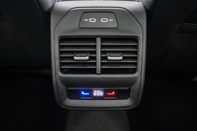 Passat Variant 2,0 TDI DSG 4Motion R-Line -LAG. 