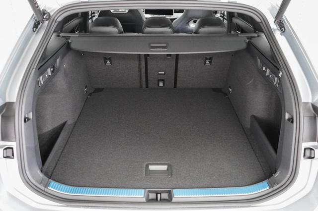 Passat Variant 2,0 TDI DSG 4Motion R-Line -LAG. 