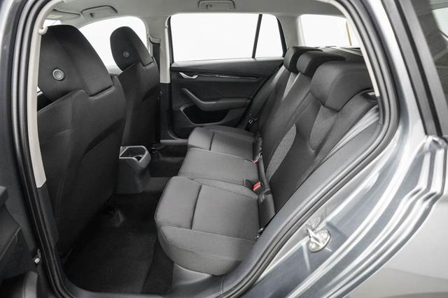 Skoda Octavia Combi Kombi 1,5 eTSI DSG Essence - LAGER -LAG. 