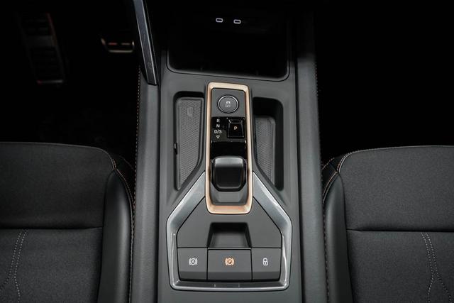 Cupra Leon Sportstourer ST 1,5 eTSI DSG Kombi - LAGER 