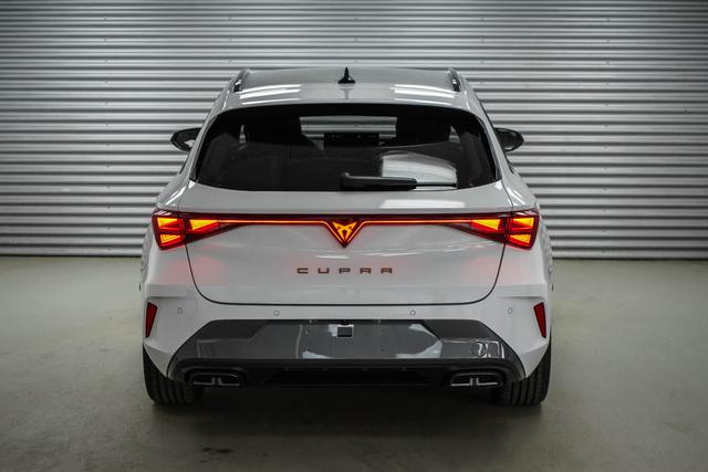 Cupra Leon Sportstourer ST 1,5 eTSI DSG Kombi - LAGER 