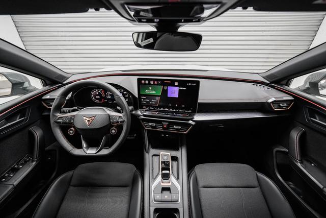 Cupra Leon Sportstourer ST 1,5 eTSI DSG Kombi - LAGER 