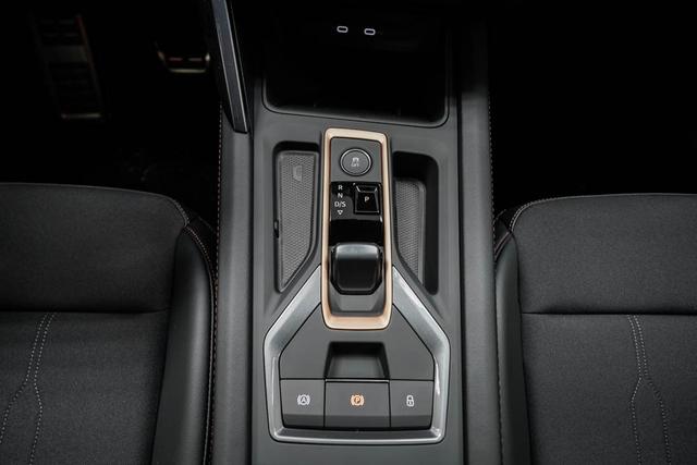 Cupra Leon Sportstourer ST 1,5 eTSI DSG Kombi - LAGER 