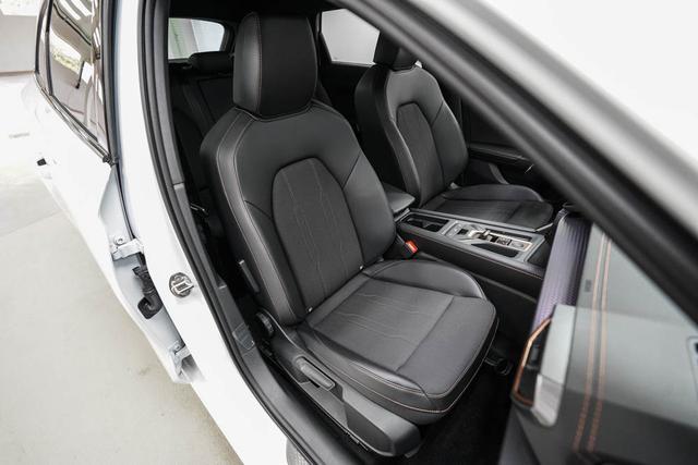 Cupra Leon Sportstourer ST 1,5 eTSI DSG Kombi - LAGER 