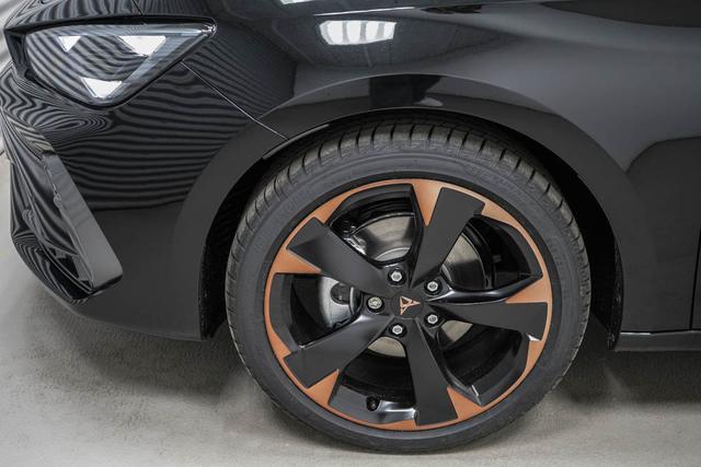 Cupra Leon Sportstourer ST 1,5 eTSI DSG Kombi - LAGER 