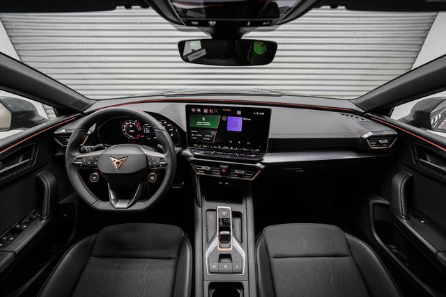 Cupra Leon Sportstourer ST 1,5 eTSI DSG Kombi - LAGER 