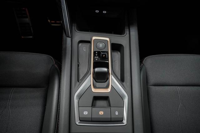Cupra Leon Sportstourer ST 1,5 eTSI DSG Kombi - LAGER 