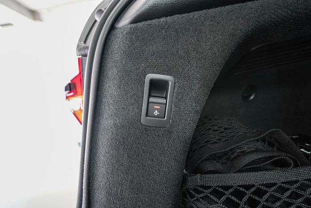 Audi A6 Avant 40 TDI quattro s-tronic S-Line - -LAG. 