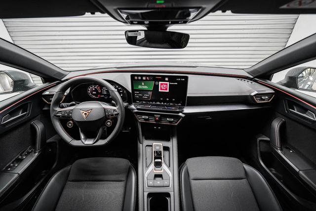Cupra Leon Sportstourer ST 1,5 eTSI DSG Kombi - LAGER 