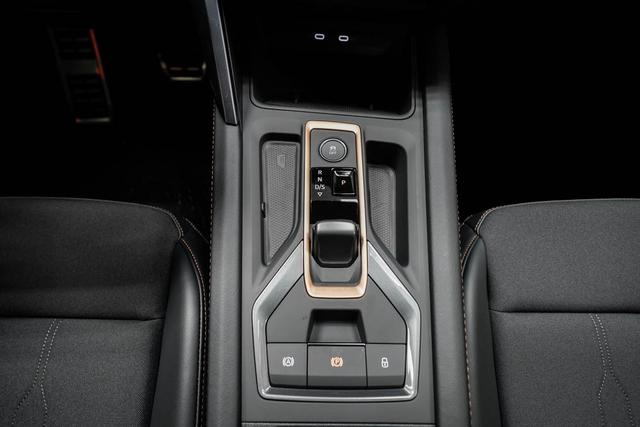 Cupra Leon Sportstourer ST 1,5 eTSI DSG Kombi - LAGER 