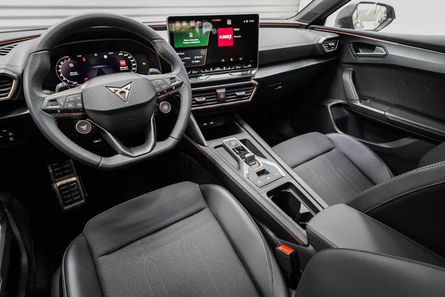 Cupra Leon Sportstourer ST 1,5 eTSI DSG Kombi - LAGER 