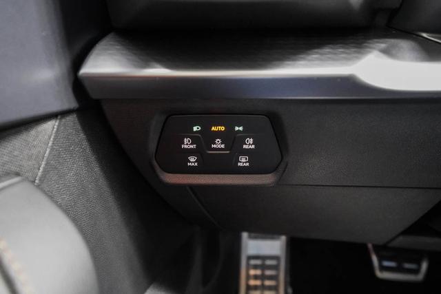 Cupra Leon Sportstourer ST 1,5 eTSI DSG Kombi - LAGER 