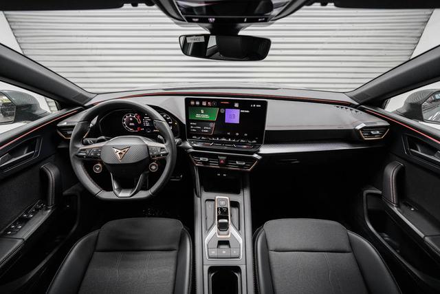 Cupra Leon Sportstourer ST 1,5 eTSI DSG Kombi - LAGER 