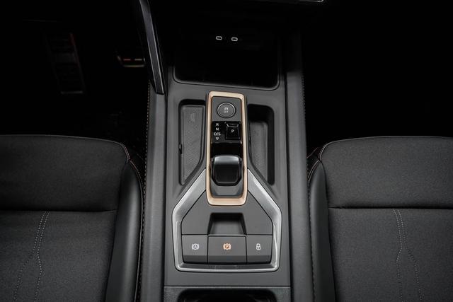 Cupra Leon Sportstourer ST 1,5 eTSI DSG Kombi - LAGER 
