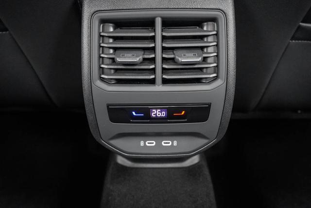 Cupra Leon Sportstourer ST 2,0 TSI DSG 4Drive VZ Kombi - LAGE -LAG. 