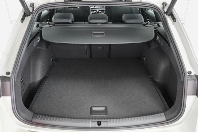 Cupra Leon Sportstourer ST 2,0 TSI DSG 4Drive VZ Kombi - LAGE -LAG. 