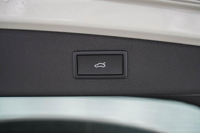 Cupra Leon Sportstourer ST 2,0 TSI DSG 4Drive VZ Kombi - LAGE -LAG. 