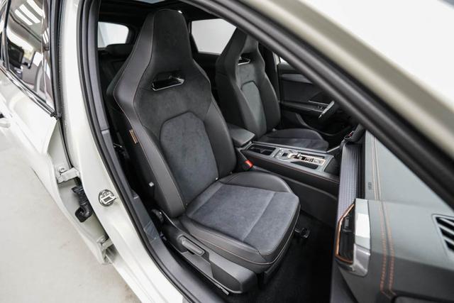 Cupra Leon Sportstourer ST 2,0 TSI DSG 4Drive VZ Kombi - LAGE -LAG. 