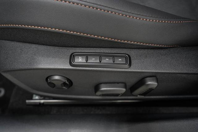 Cupra Leon Sportstourer ST 2,0 TSI DSG 4Drive VZ Kombi - LAGE -LAG. 